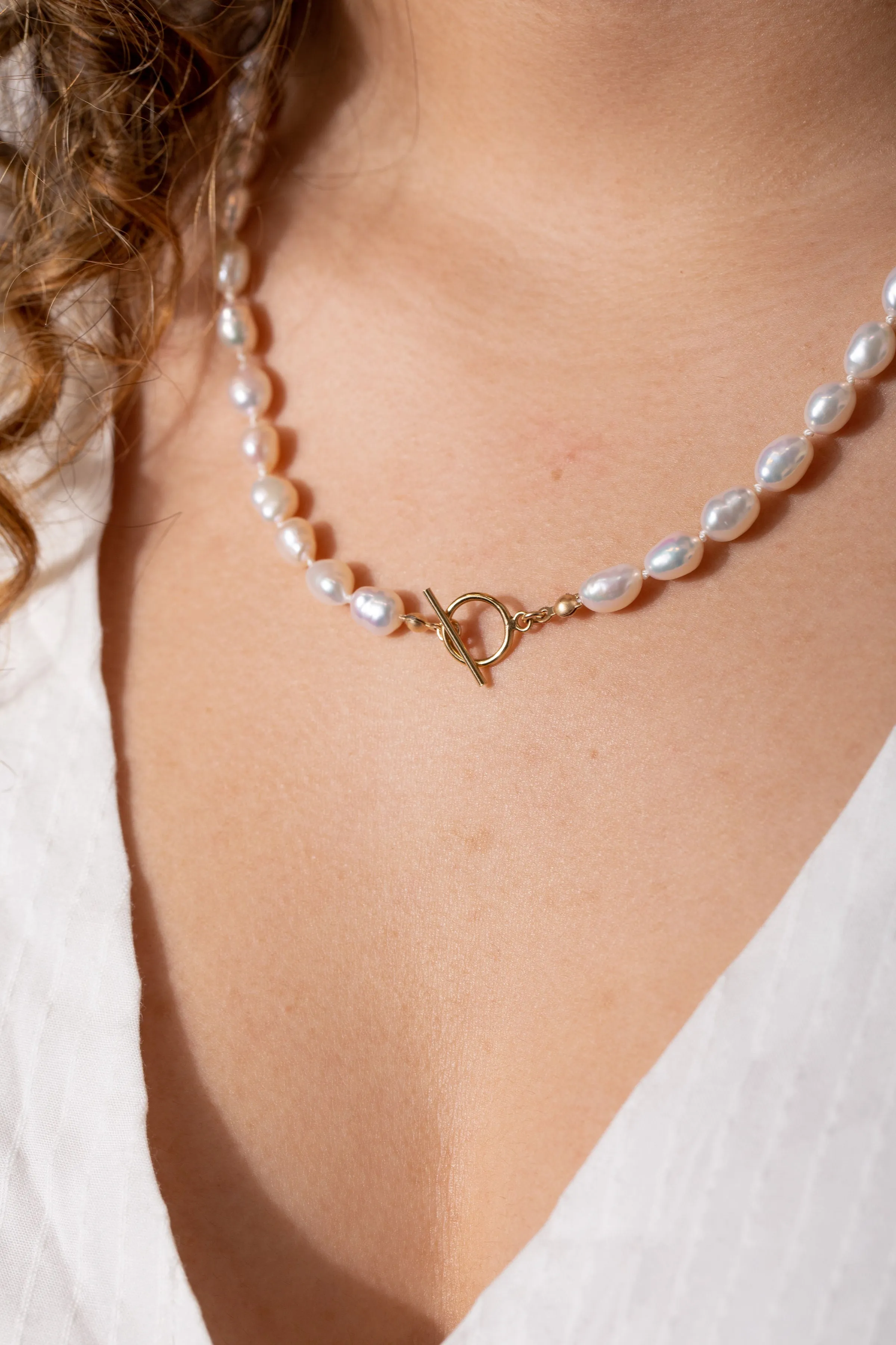 Pearl Necklace with Toggle Clasp