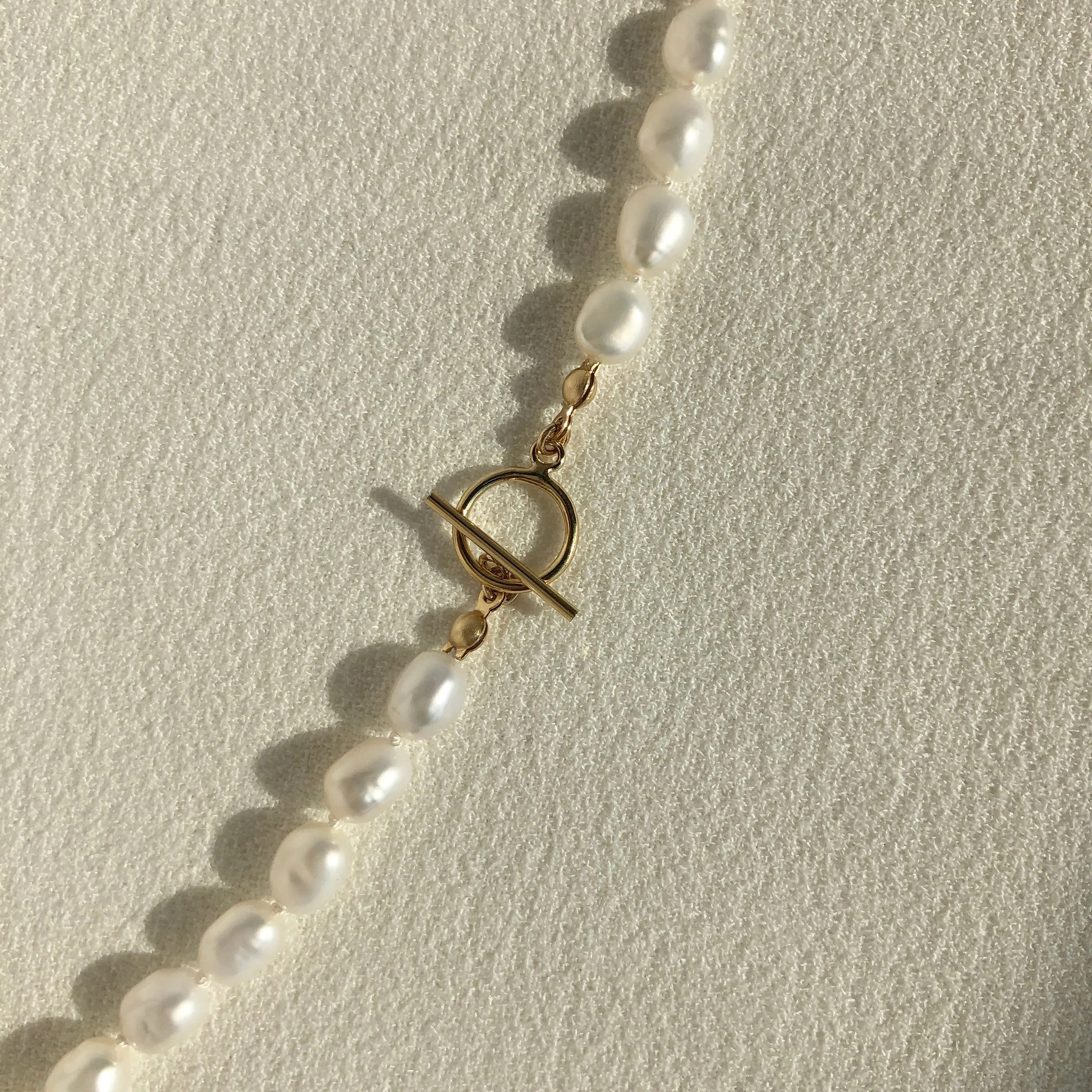 Pearl Necklace with Toggle Clasp