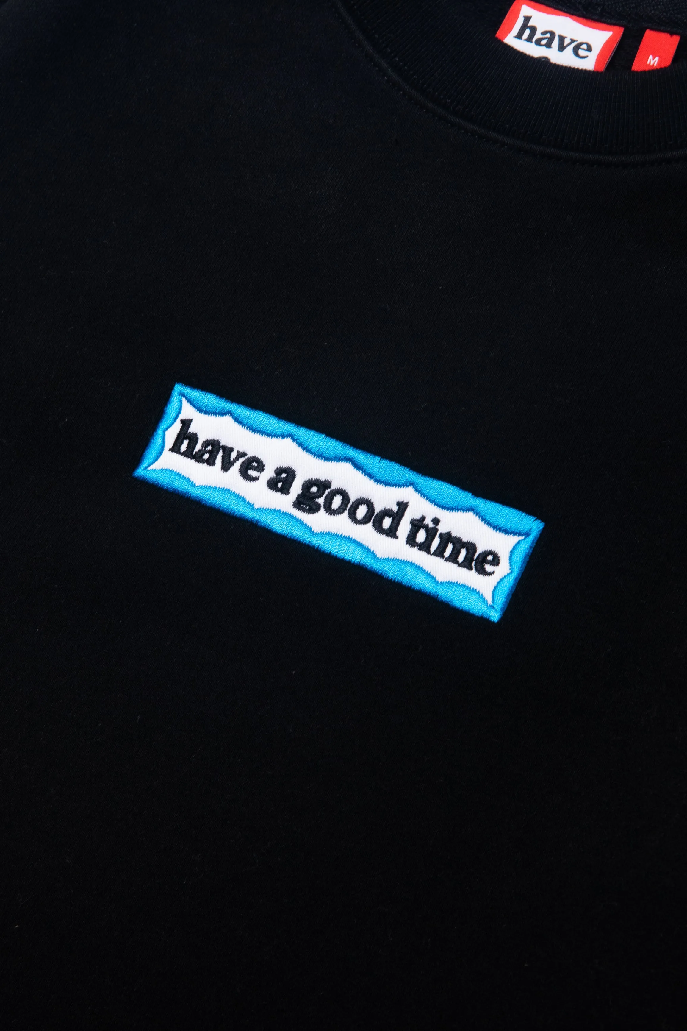 SIDE BLUE FRAME EMBROIDERED CREWNECK BLACK