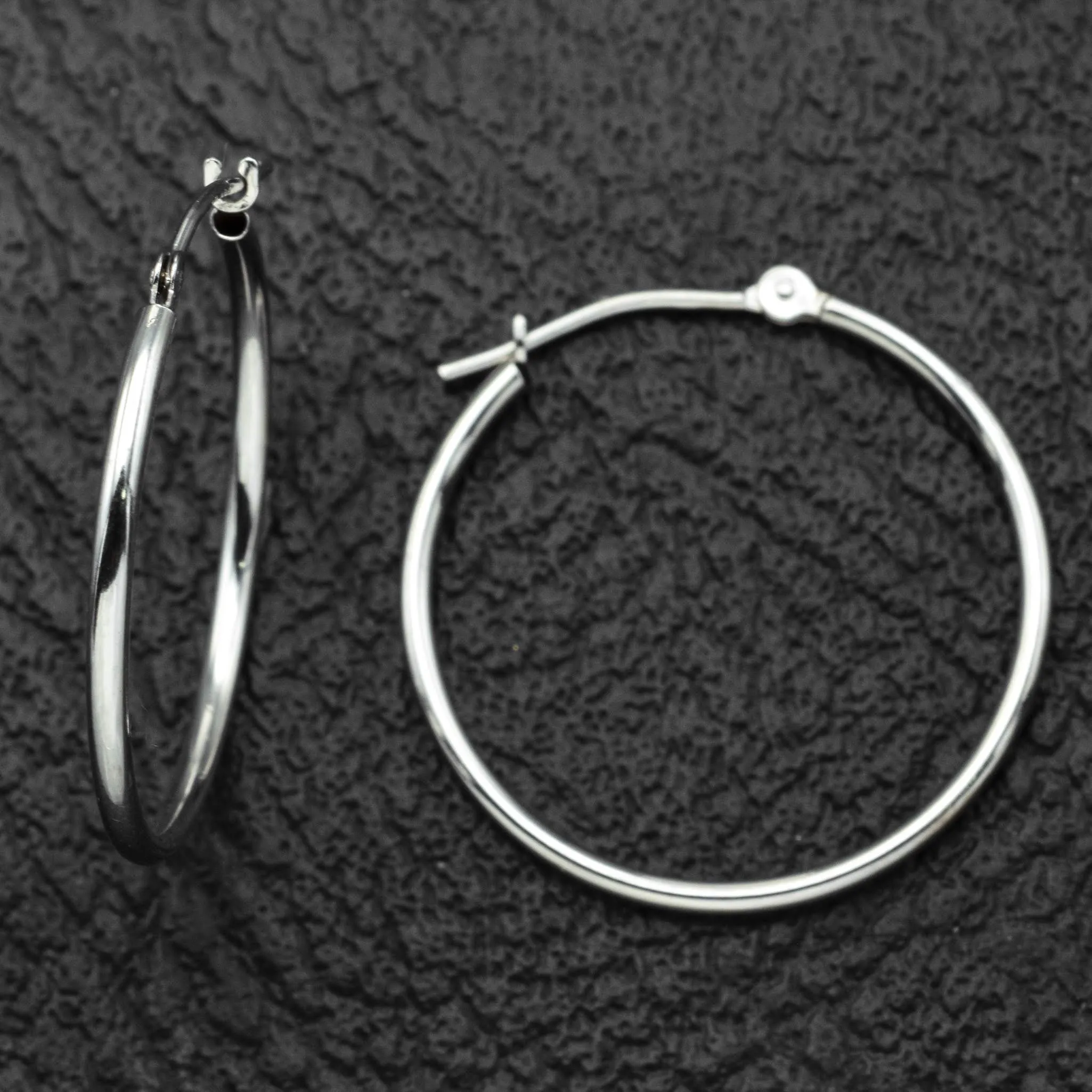 Vintage 10K White Gold 1.5 mm Hoop Earrings